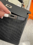 Сумка женская  Kelly, 25 cm, PHW MATTE NILOTICUS Hermes Артикул LUX-106610. Вид 6