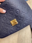 Сумка женская Louis Vuitton Артикул LUX-107026. Вид 4