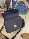 Сумка женская Louis Vuitton Артикул LUX-107026. Вид 5
