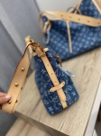 Сумка женская Louis Vuitton Артикул LUX-107028. Вид 3