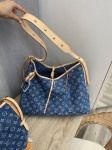 Сумка женская Louis Vuitton Артикул LUX-107027. Вид 3