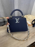Сумка женская Capucines Louis Vuitton Артикул LUX-107218. Вид 4