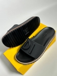 Шлепанцы Fendi Артикул LUX-107438. Вид 3