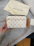 Сумка женская Louis Vuitton Артикул LUX-107950. Вид 5