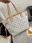 Сумка  женская Louis Vuitton Артикул LUX-107964. Вид 5