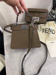 Сумка женская  Peekaboo ISeeU  Fendi Артикул LUX-107973. Вид 4