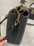 Сумка женская Capucines, 27 см Louis Vuitton Артикул LUX-108798. Вид 7