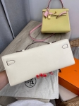КЛАТЧ KELLY CUT, swift, Mushroom color Hermes Артикул LUX-108159. Вид 3