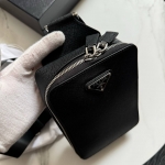 Сумка-слинг Prada Артикул LUX-108269. Вид 4