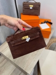 Сумка женская  Kelly Pochette, GHW Hermes Артикул LUX-108386. Вид 4