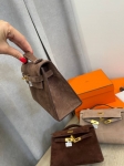 Сумка женская  Kelly Pochette, GHW Hermes Артикул LUX-108387. Вид 7