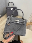 Сумка женская Kelly, 25 PHW Hermes Артикул LUX-108407. Вид 2