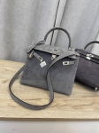 Сумка женская Kelly, 25 PHW Hermes Артикул LUX-108407. Вид 1
