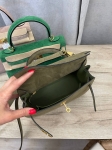 Сумка женская Kelly, 25 PHW Hermes Артикул LUX-108406. Вид 4