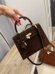 Сумка женская Kelly, 25 PHW Hermes Артикул LUX-108401. Вид 1