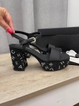 Босоножки Chanel Артикул LUX-108878. Вид 1