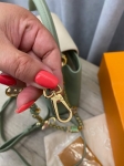 Сумка женская Capucines Louis Vuitton Артикул LUX-109044. Вид 9