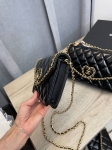  Сумка женская  Chanel Артикул LUX-109475. Вид 3