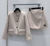 Костюм женский Prada Артикул LUX-109734. Вид 1