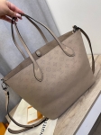 Сумка женская Louis Vuitton Артикул LUX-109741. Вид 4
