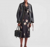 Кожаный бомбер Prada Артикул LUX-109781. Вид 1