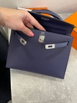 Сумка женская   Kelly, 25, PHW Epsom leather Hermes Артикул LUX-110092. Вид 5