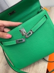 Сумка женская  Kelly, 25, PHW Togo leather Hermes Артикул LUX-110093. Вид 7