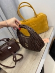 Сумка женская Miu Miu Артикул LUX-110651. Вид 3