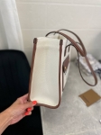 Сумка женская Burberry Артикул LUX-110720. Вид 2