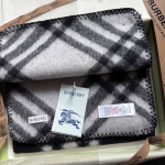 Шарф Burberry Артикул LUX-110927. Вид 2