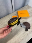Брелок Louis Vuitton Артикул LUX-111321. Вид 3