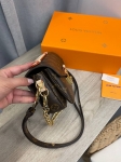 Сумка женская Louis Vuitton Артикул LUX-111985. Вид 4