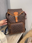Рюкзак  Louis Vuitton Артикул LUX-111635. Вид 1