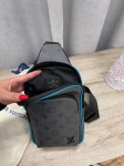 Сумка-слинг  Louis Vuitton Артикул LUX-113050. Вид 6