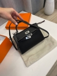 Сумка женская  Kelly mini PHW, Chevre Hermes Артикул LUX-114326. Вид 1
