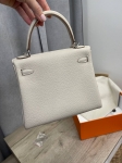 Сумка женская  Kelly, 25, PHW Togo leather Hermes Артикул LUX-114513. Вид 8