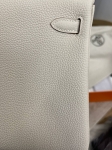 Сумка женская  Kelly, 25, PHW Togo leather Hermes Артикул LUX-114513. Вид 9