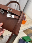 Сумка женская Kelly mini PHW, Chevre Hermes Артикул LUX-114534. Вид 3