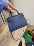Сумка женская Kelly mini PHW, Chevre Hermes Артикул LUX-114533. Вид 4
