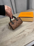 Брелок Louis Vuitton Артикул LUX-114617. Вид 3