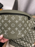 Сумка-слинг Louis Vuitton Артикул LUX-114829. Вид 6