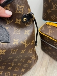 Двусторонняя сумка   Neverfull  Louis Vuitton Артикул LUX-114834. Вид 6