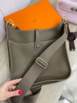 Сумка женская Evelyne 29 cm Clemence leather  Hermes Артикул LUX-115457. Вид 4
