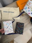 Обложка на паспорт  Louis Vuitton Артикул LUX-115681. Вид 2
