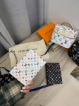 Обложка на паспорт  Louis Vuitton Артикул LUX-115681. Вид 5