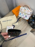 Обложка на паспорт  Louis Vuitton Артикул LUX-115680. Вид 4