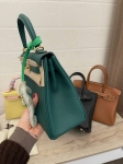 Сумка женская  Kelly 25, GHW Togo Hermes Артикул LUX-115747. Вид 2