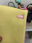 Сумка женская Kelly 25, Togo, GHW Hermes Артикул LUX-115748. Вид 4