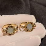 Кольцо  из розового золота с вставкой из  перламутра  Bvlgari Артикул LUX-116344. Вид 2