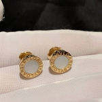 Серьги из розового золота с вставкой из оникса или перламутра Bvlgari Артикул LUX-116341. Вид 1